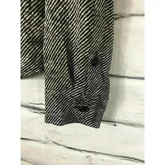 MaxMara Womens Size 8 Black & White Striped Long Sleeve Blouse 100% Silk Scarf - Picture 4 of 7